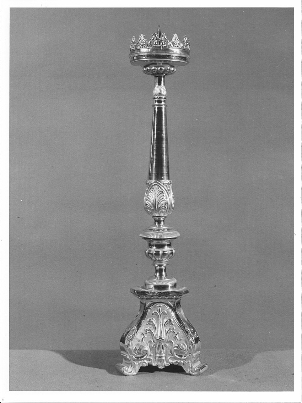 candeliere d'altare, opera isolata - bottega lombarda (?) (secc. XVIII/ XIX)