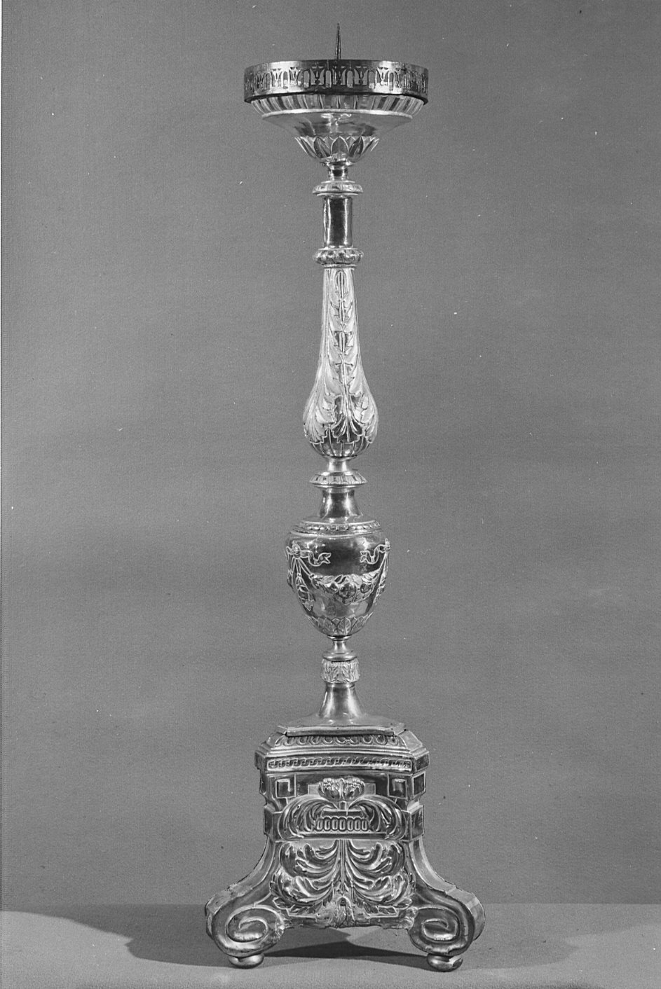 candeliere d'altare, serie - bottega lombarda (?) (fine/inizio secc. XVIII/ XIX)