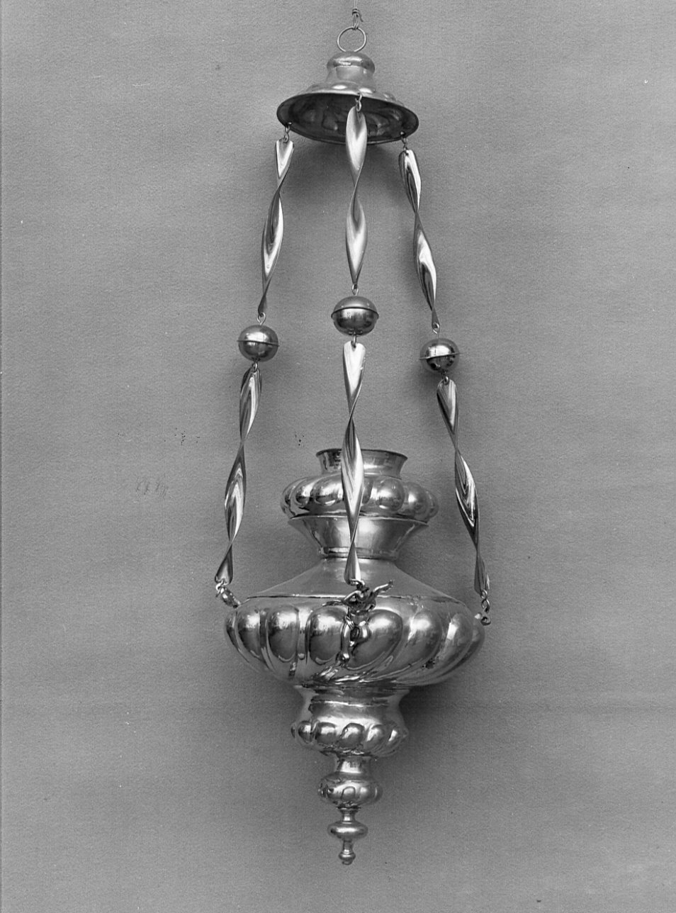 lampada pensile, opera isolata - bottega bergamasca (?) (sec. XVII)