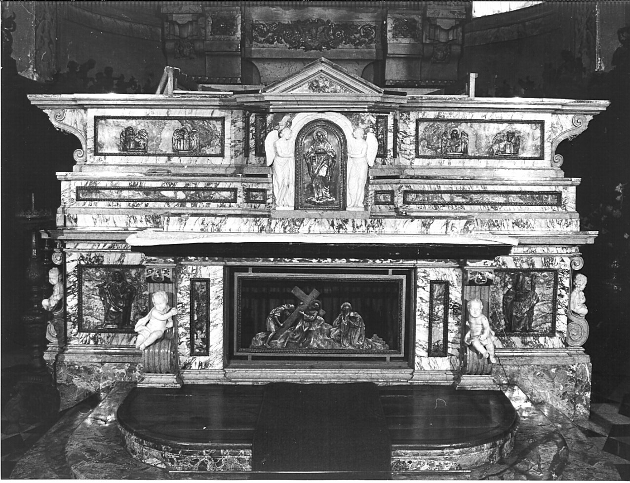 altare maggiore, opera isolata di Manni Giacomo (attribuito) (inizio sec. XIX)