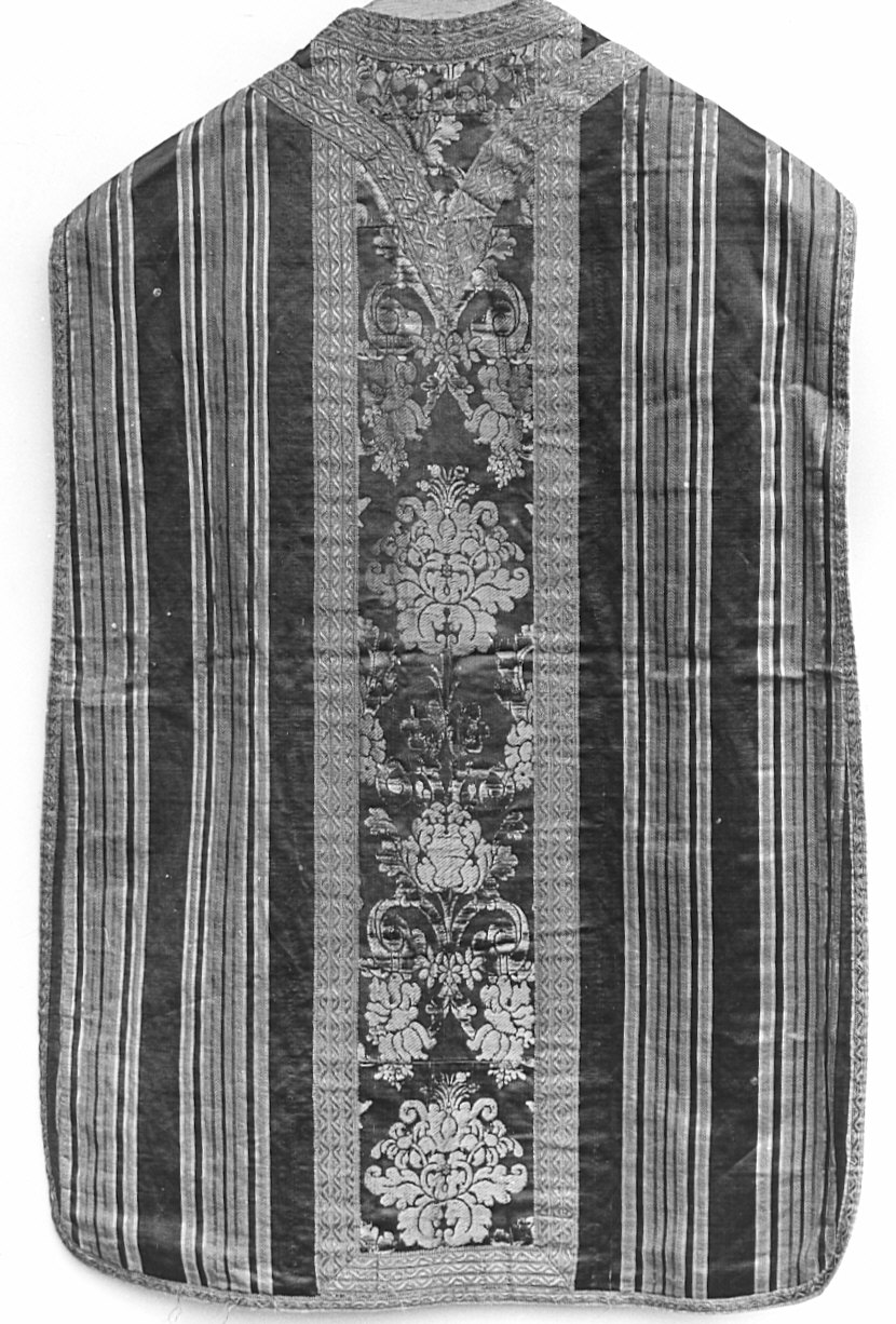 paramento liturgico, insieme - manifattura lombarda (fine/inizio secc. XVIII/ XIX)