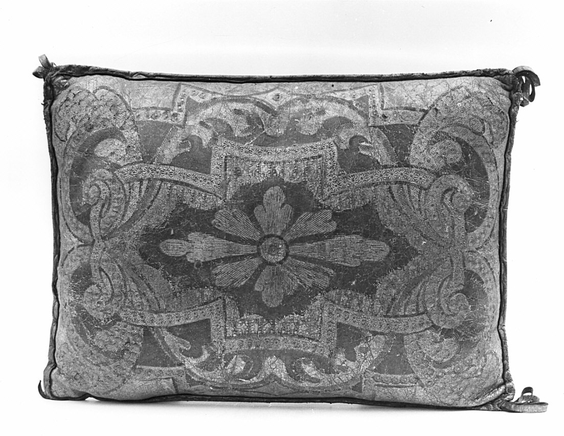 cuscino, serie - manifattura bergamasca (inizio sec. XVIII)