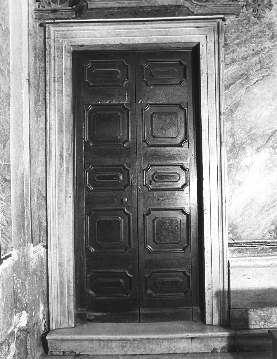 porta - a due battenti, opera isolata - bottega lombarda (seconda metà sec. XVII)