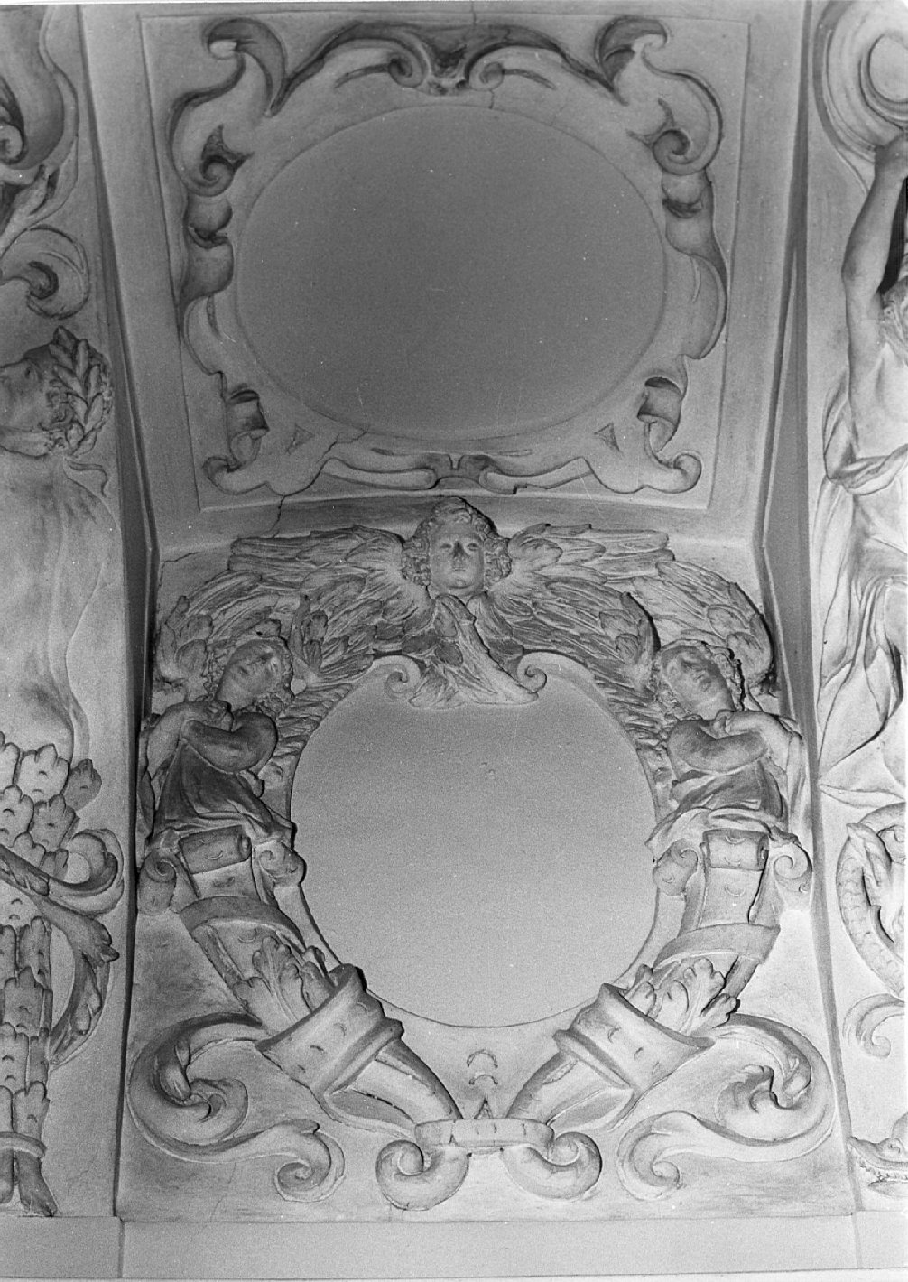 decorazione plastica, complesso decorativo - bottega lombarda (ultimo quarto sec. XVII)