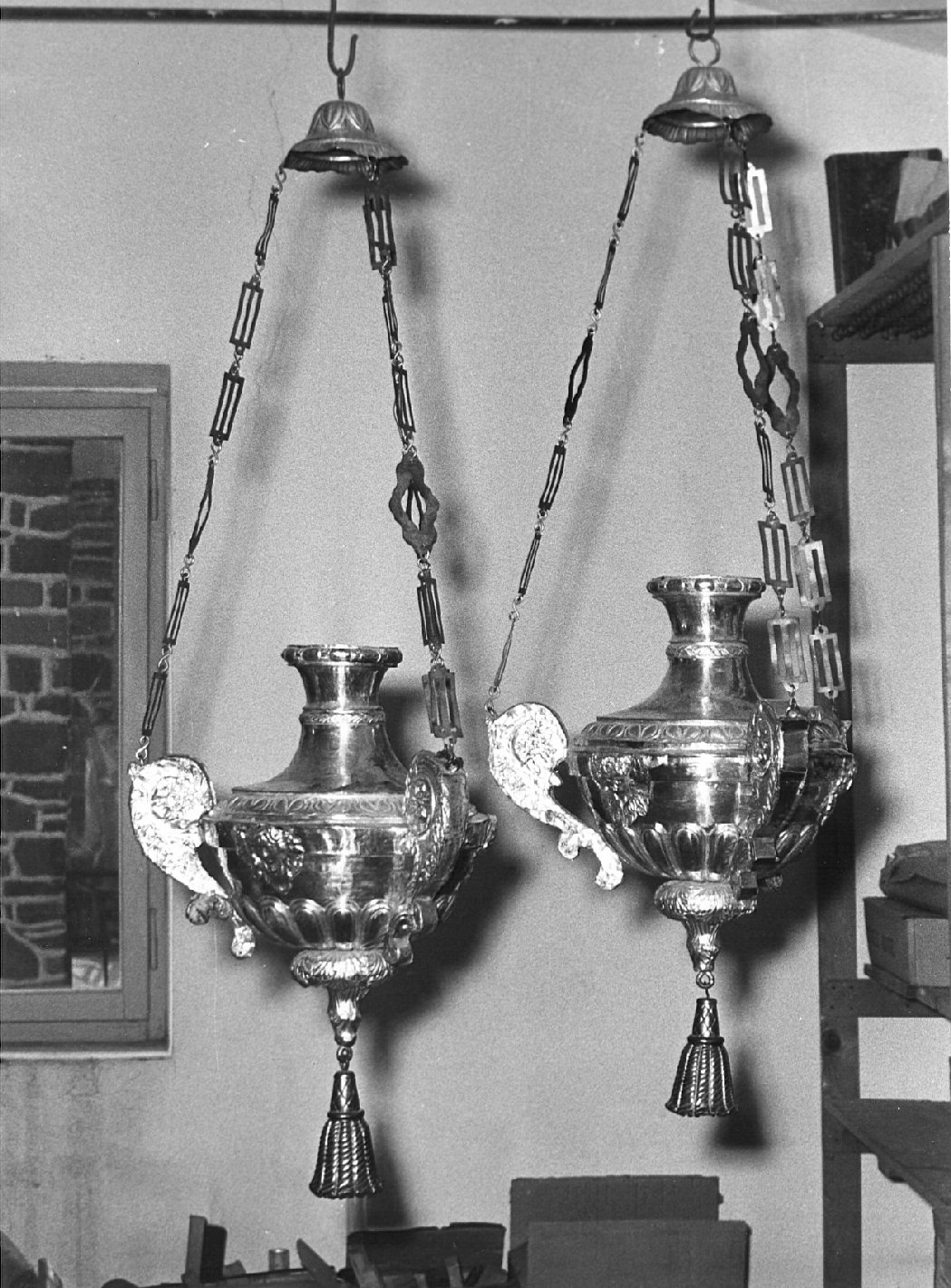 lampada pensile, coppia - bottega italiana (sec. XIX)