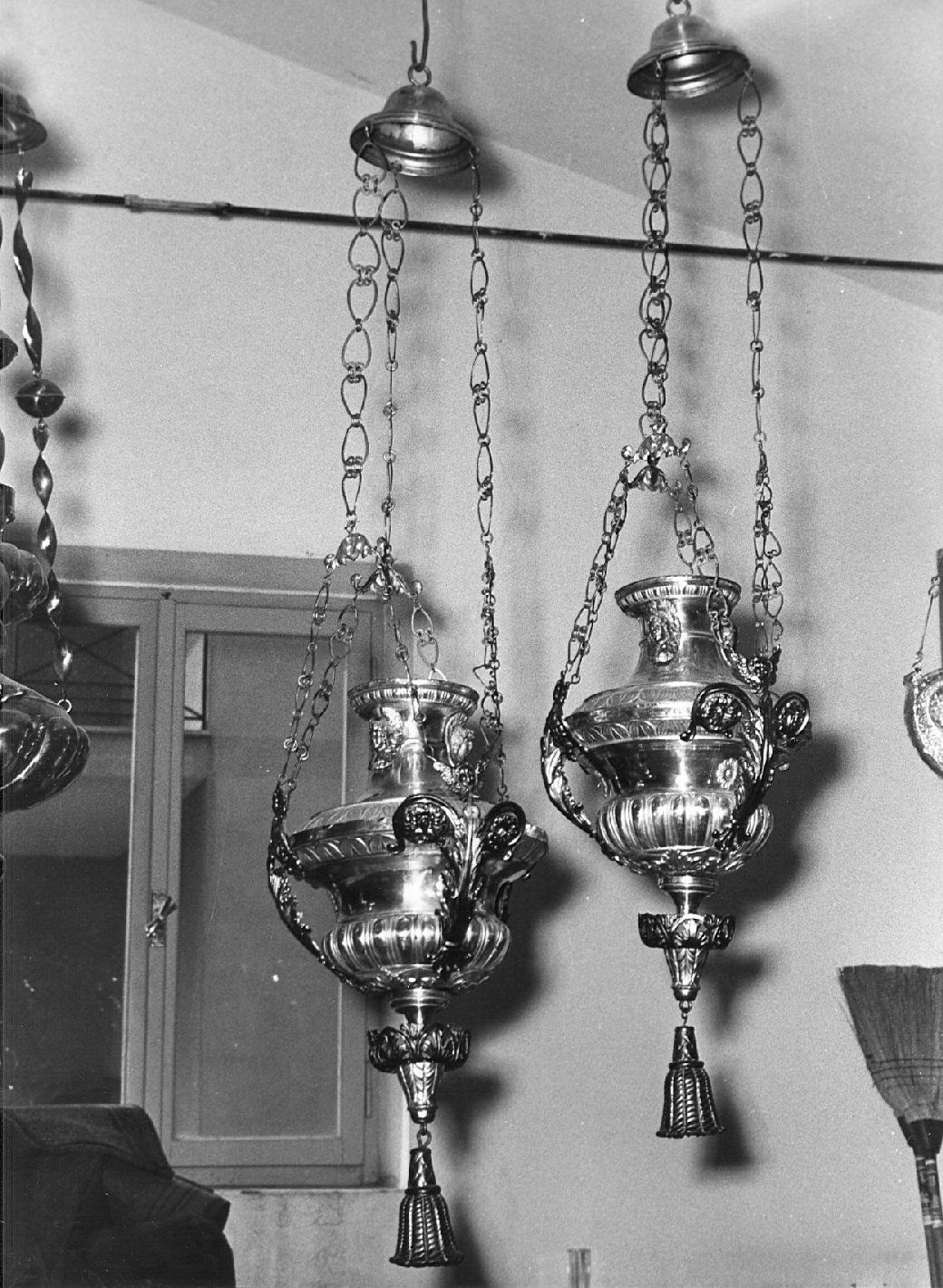 lampada pensile, coppia - bottega italiana (inizio sec. XIX)