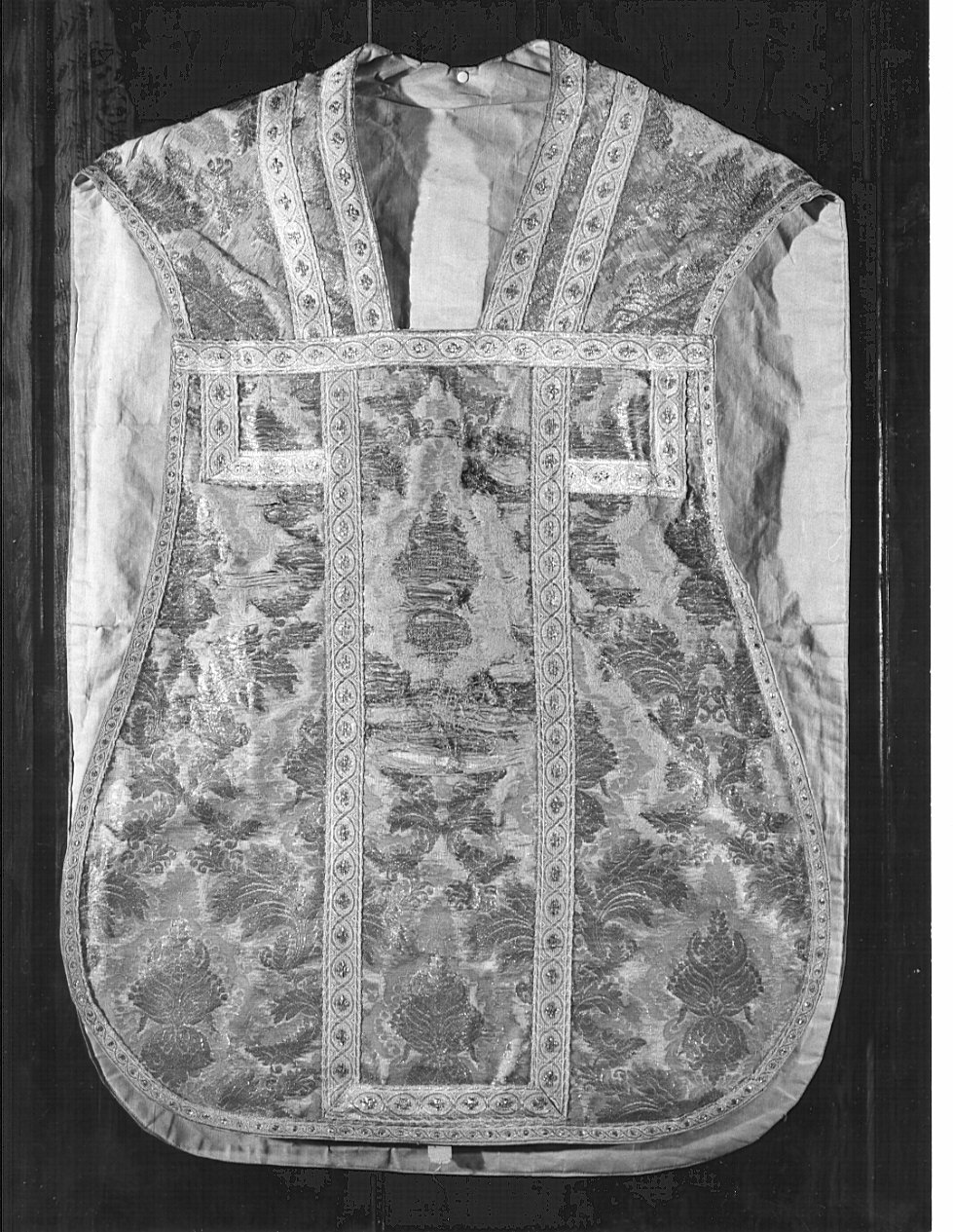 paramento liturgico, insieme - manifattura italiana (secc. XVII/ XVIII)