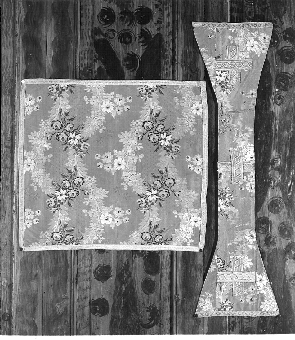 paramento liturgico, insieme - manifattura italiana (inizio sec. XVIII)