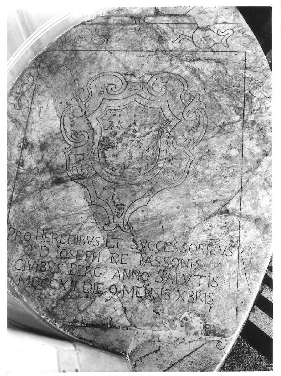 lapide tombale, opera isolata - ambito bergamasco (sec. XVIII)