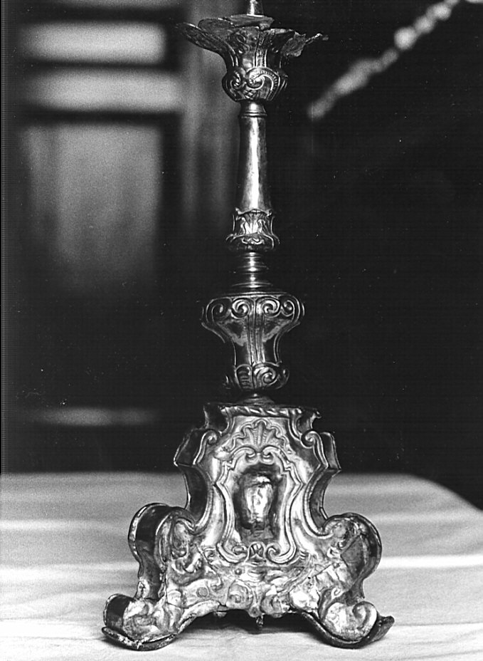 candeliere, serie - bottega lombarda (sec. XVIII)