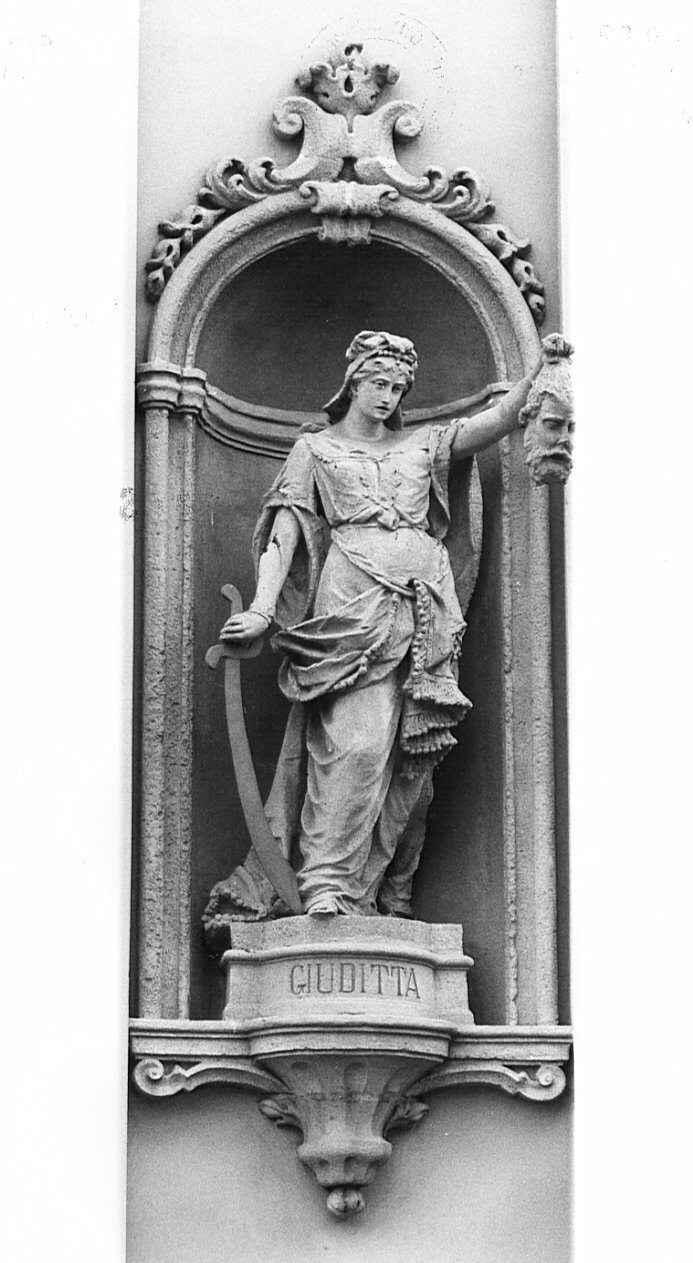 Giuditta con la testa di Oloferne (statua, opera isolata) di Zenoni Giuseppe (sec. XIX)