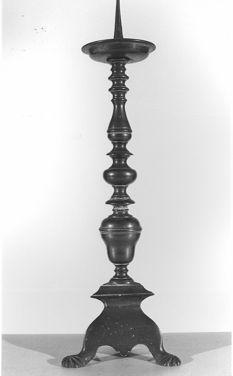 candeliere d'altare, serie - bottega lombarda (sec. XIX)