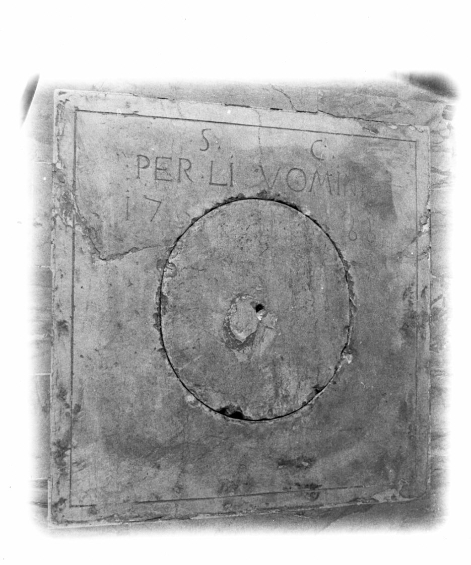 lapide tombale, opera isolata - bottega lombarda (sec. XVIII)