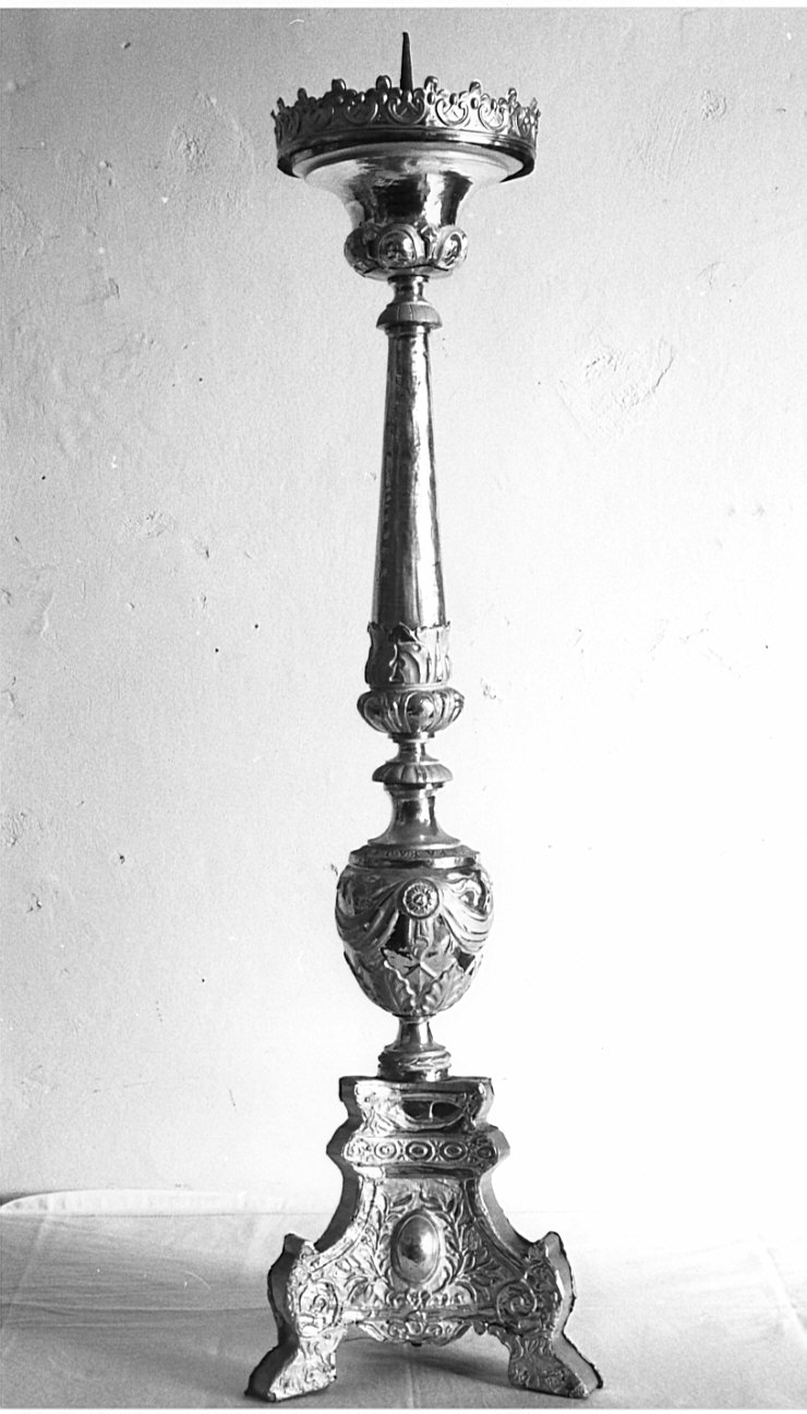 candeliere d'altare, serie - bottega lombarda (sec. XIX)