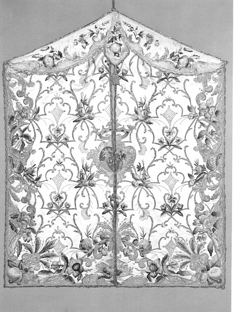 conopeo di tabernacolo, opera isolata - manifattura lombarda (prima metà sec. XIX)