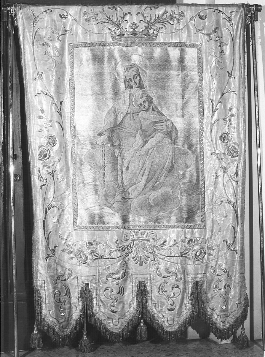 Madonna del Rosario (stendardo processionale, opera isolata) - manifattura lombarda (seconda metà sec. XIX)