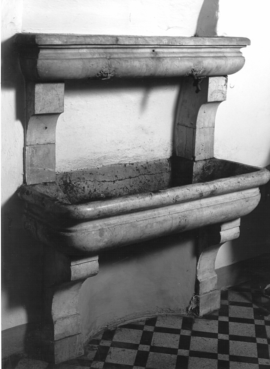 lavabo da sacrestia, opera isolata - bottega lombarda (seconda metà sec. XIX)