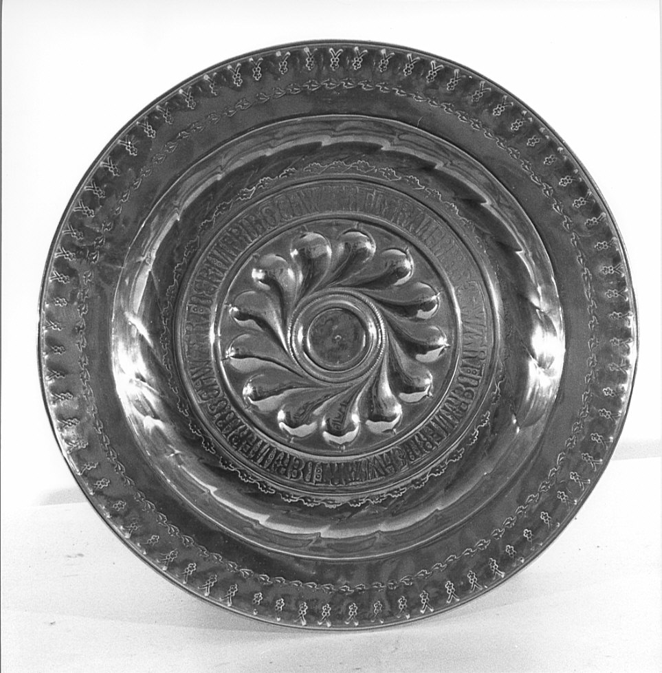 bacile, opera isolata - bottega tedesca (inizio sec. XVI)