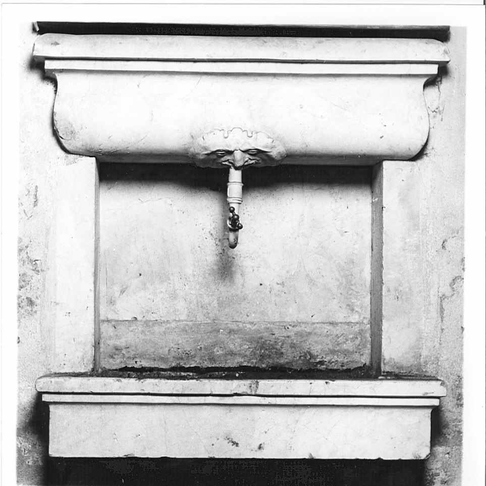 lavabo da sacrestia, opera isolata - bottega lombarda (sec. XVIII)