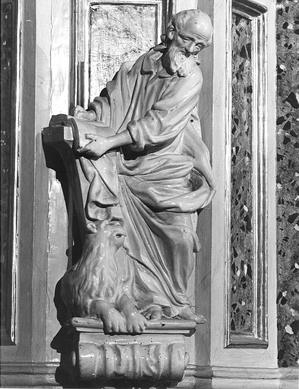 San Marco scrive il vangelo (statuetta, elemento d'insieme) di Fantoni Donato Andrea (e aiuti) (seconda metà sec. XVIII, sec. XVIII)