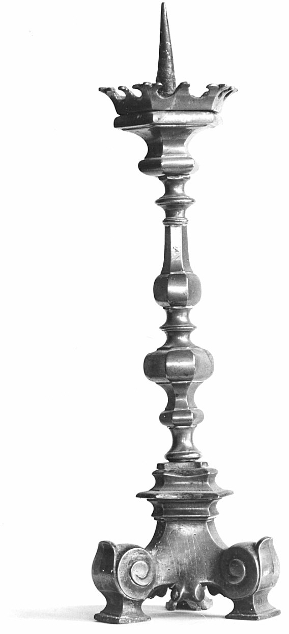 candeliere d'altare, serie - bottega bergamasca (sec. XVIII)