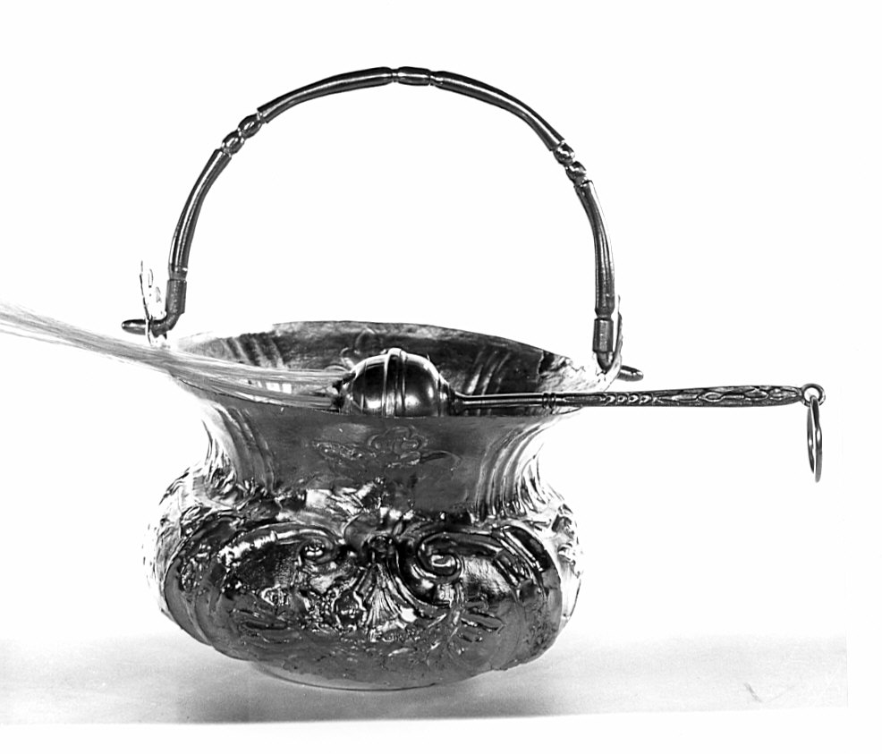 secchiello per l'acqua benedetta - bottega lombarda (sec. XVIII)