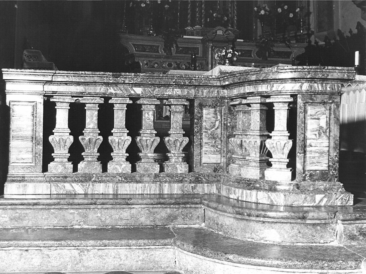 balaustrata di altare, coppia - bottega bergamasca (seconda metà sec. XVIII)