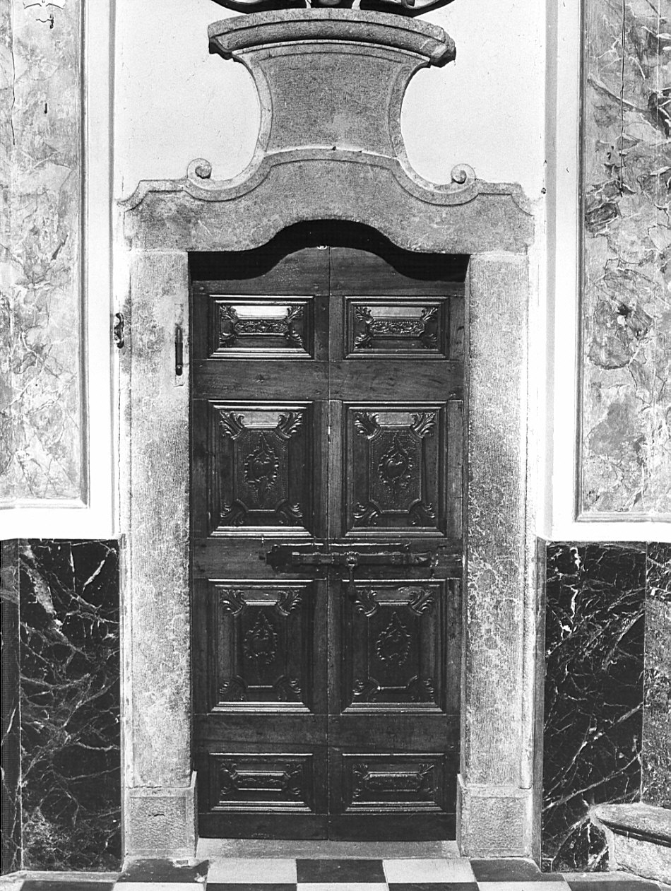 portale, coppia - bottega bergamasca (prima metà sec. XVIII)