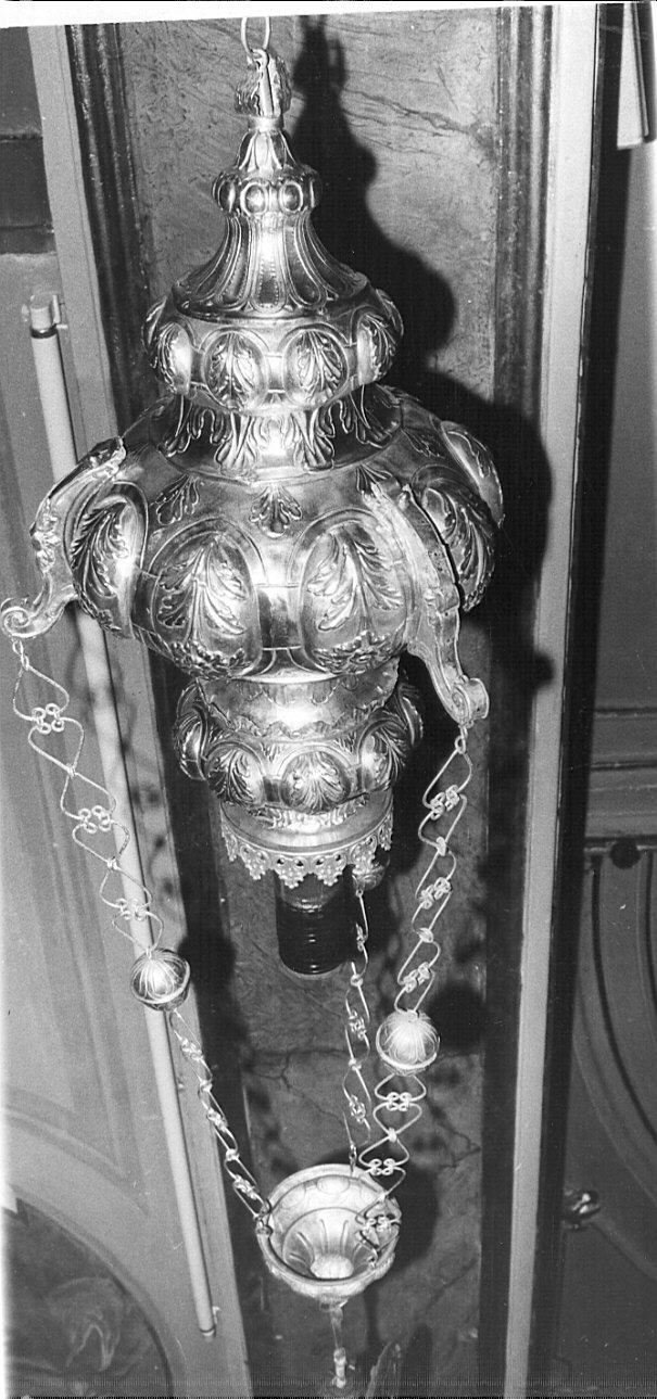 lampada pensile a vaso, coppia - bottega lombarda (seconda metà sec. XVIII)