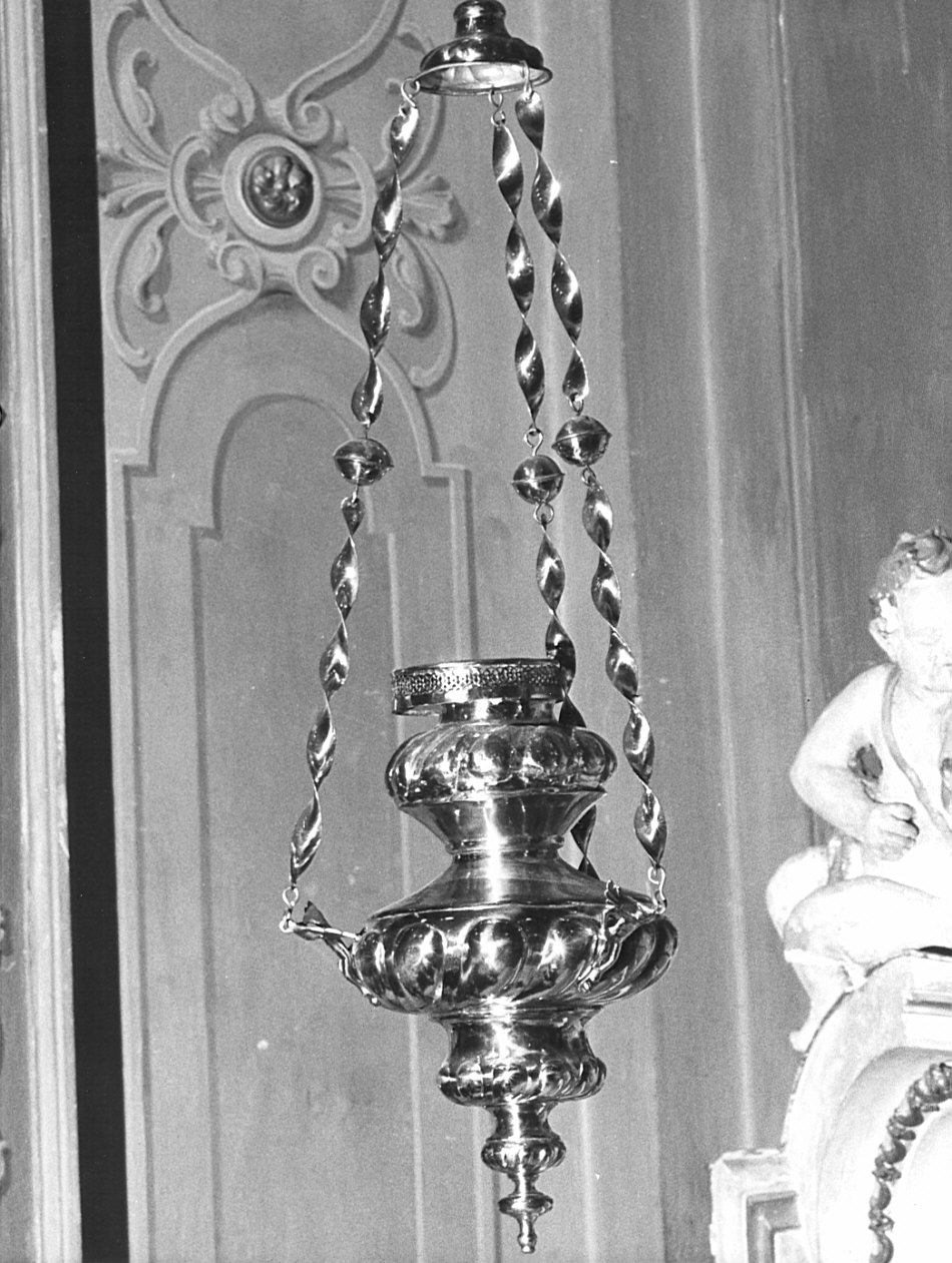 lampada pensile, coppia - bottega lombarda (fine/inizio secc. XVII/ XVIII)