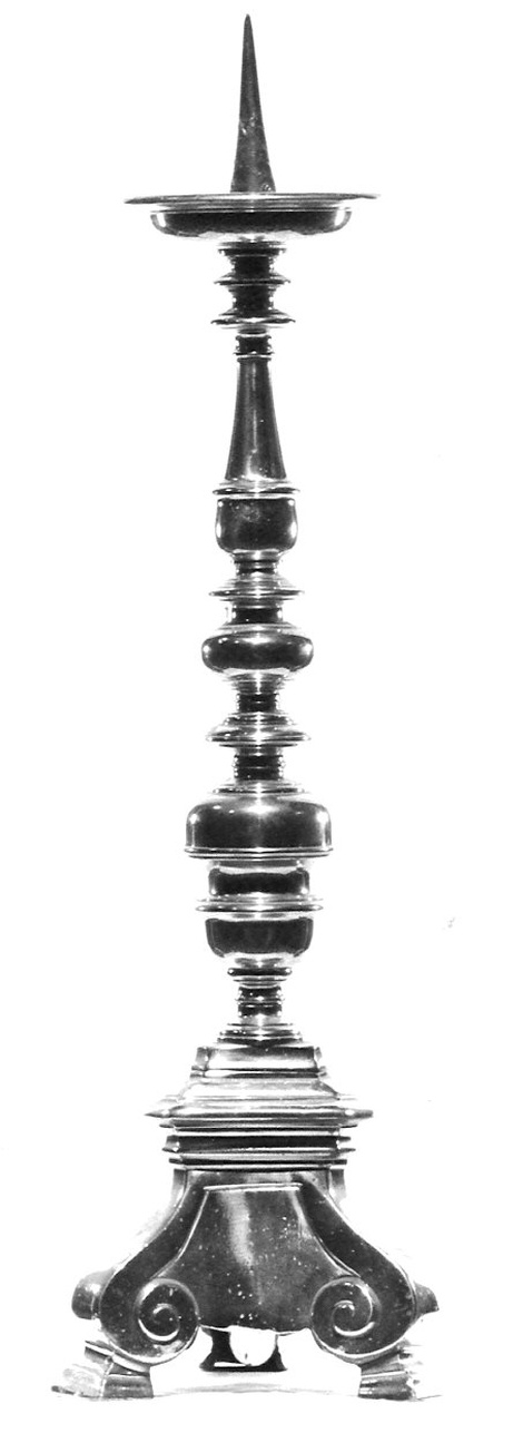 candeliere d'altare, serie - bottega lombarda (fine/inizio secc. XVII/ XVIII)