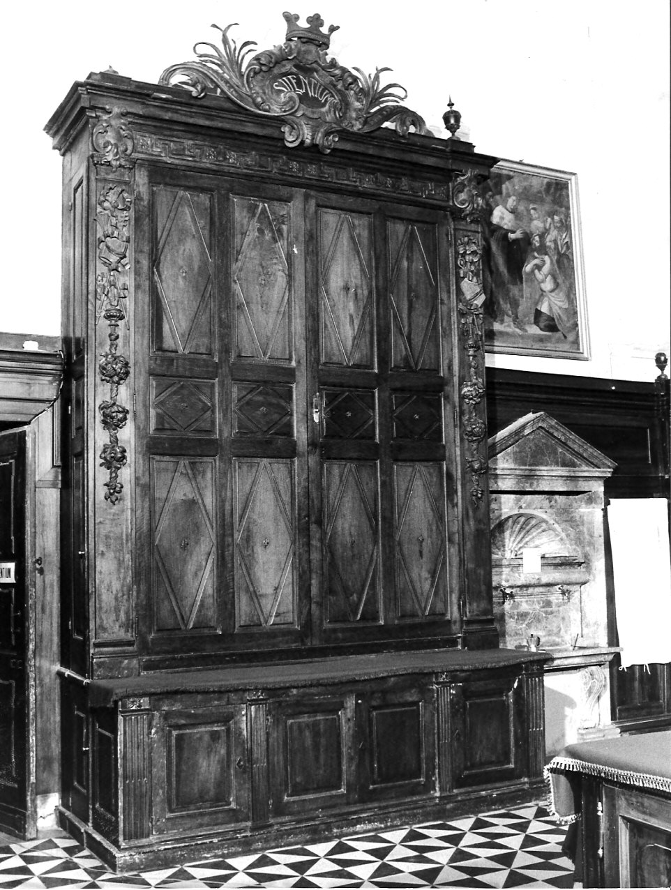 armadio da sacrestia, opera isolata - bottega Italia settentrionale (fine sec. XVIII)