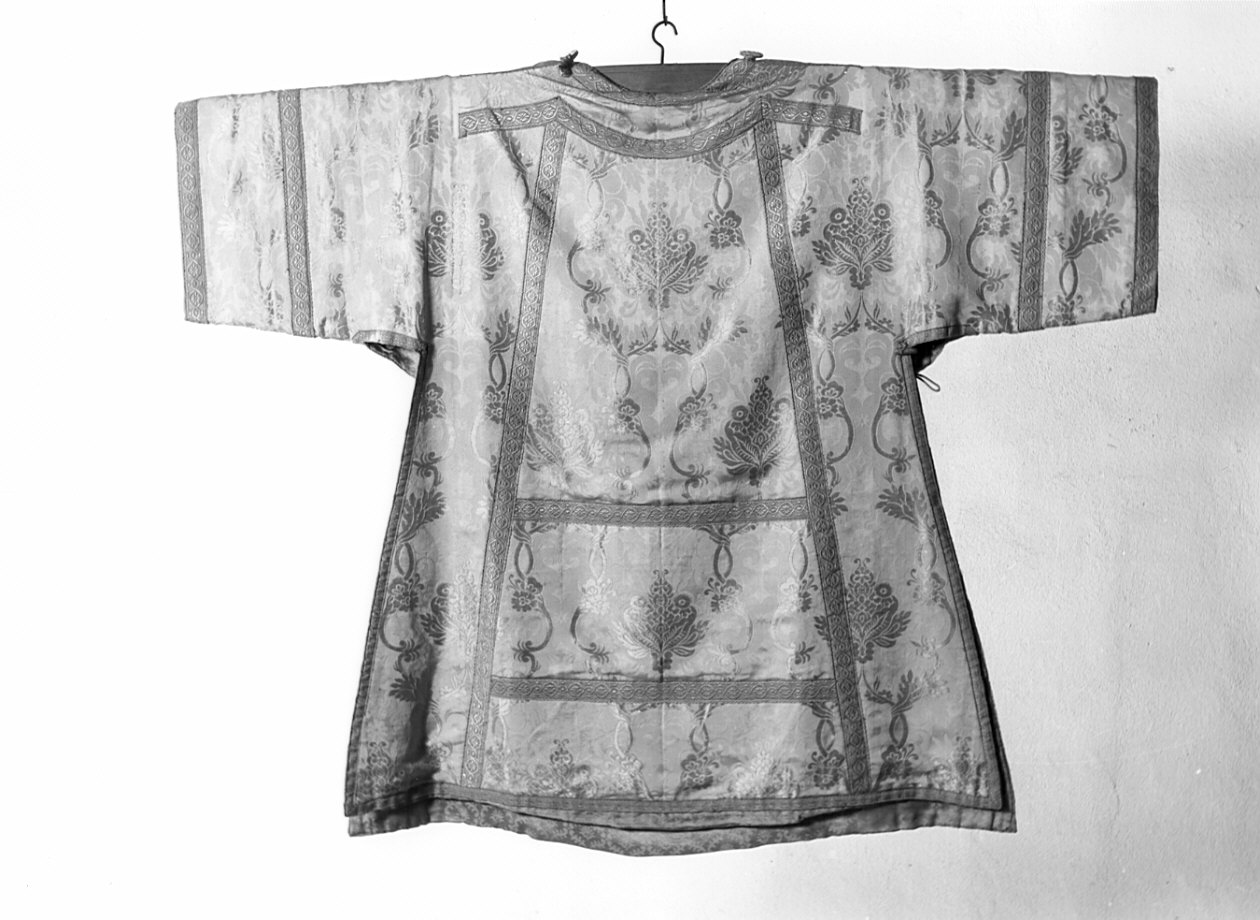 dalmatica, coppia - manifattura lombarda (seconda metà sec. XIX)