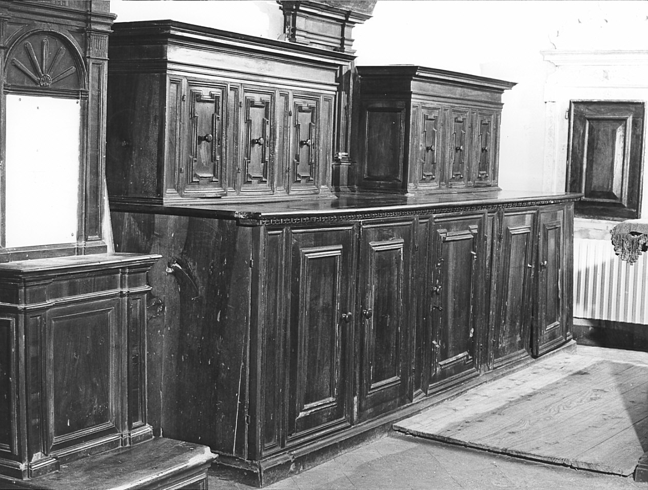 mobile da sacrestia, opera isolata - bottega lombarda (prima metà sec. XVIII)