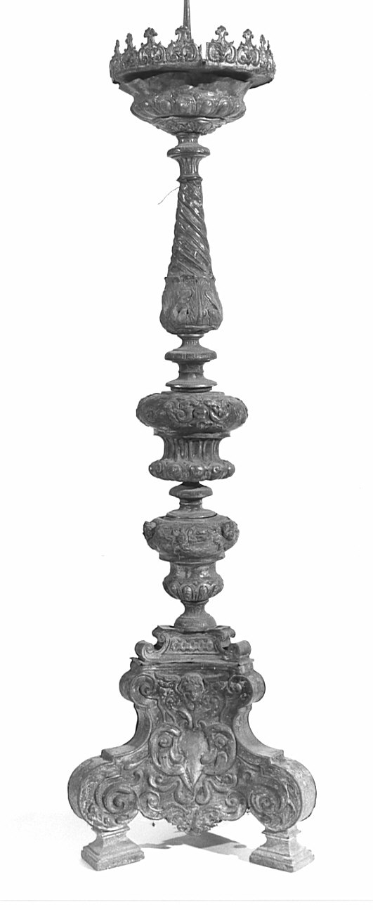 candeliere, serie - bottega lombarda (fine/inizio secc. XVII/ XVIII)