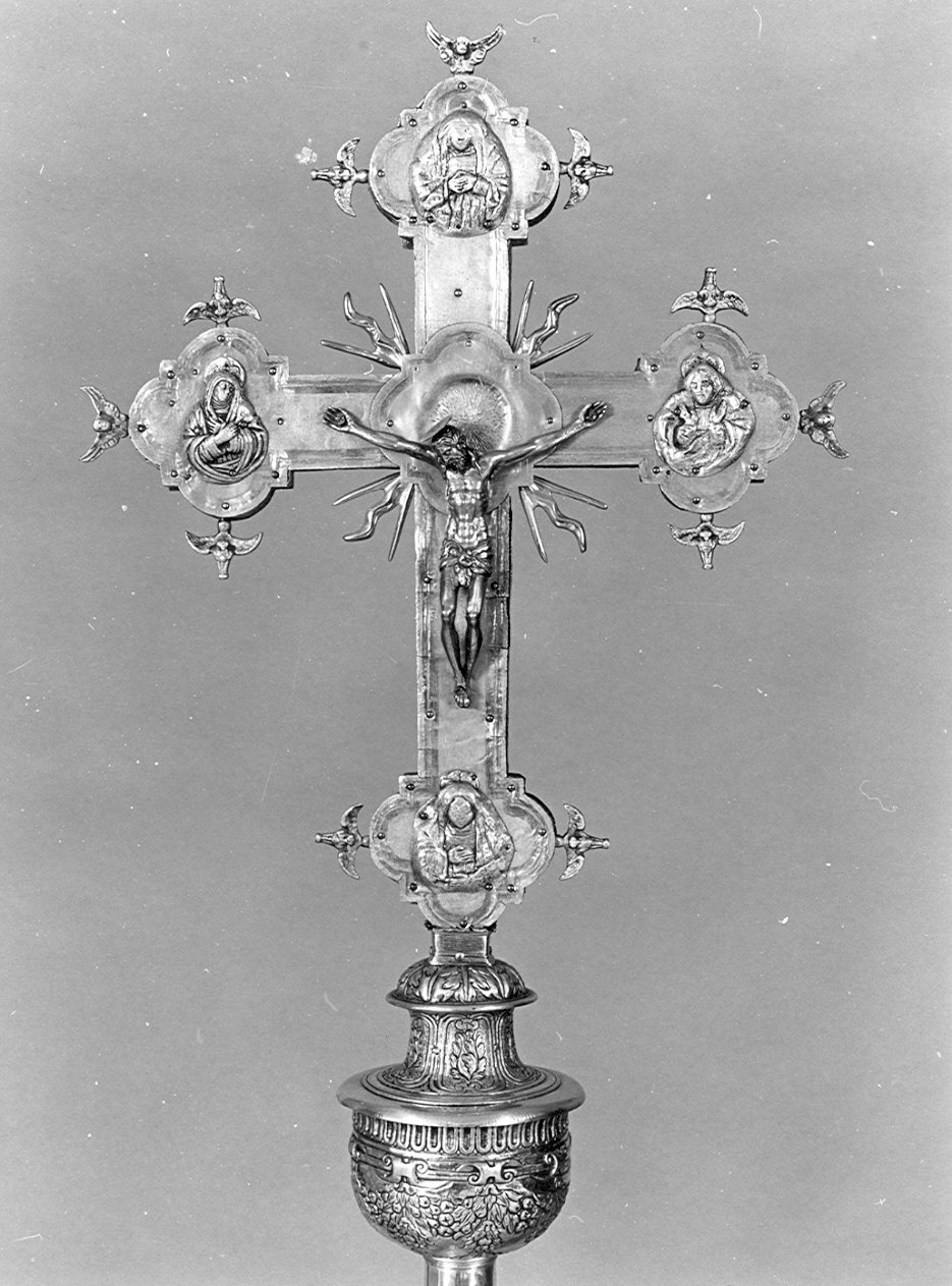Cristo crocifisso (croce processionale, opera isolata) - bottega lombarda (sec. XVI, sec. XX)