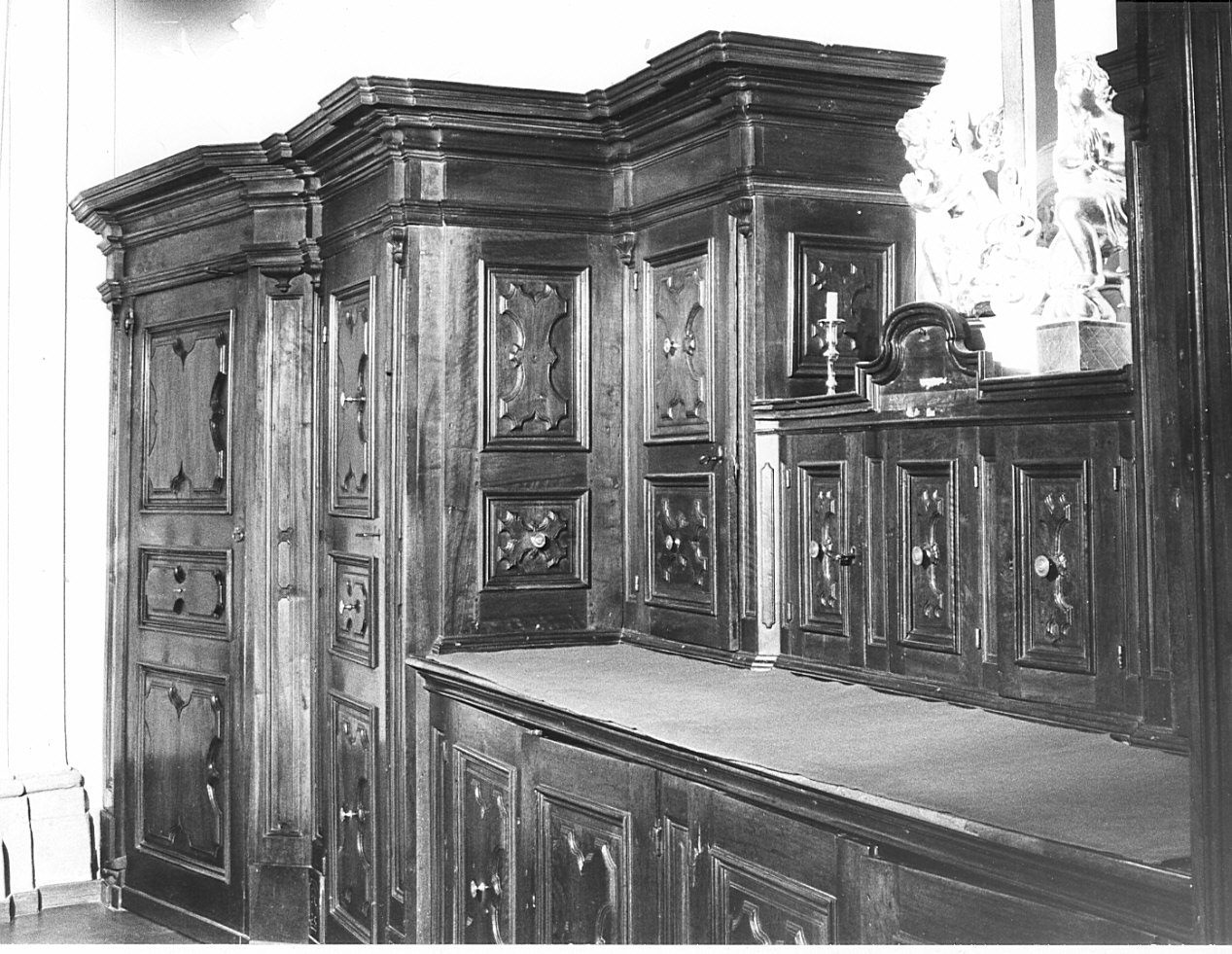 armadio da sacrestia, opera isolata - bottega lombarda (sec. XVII)