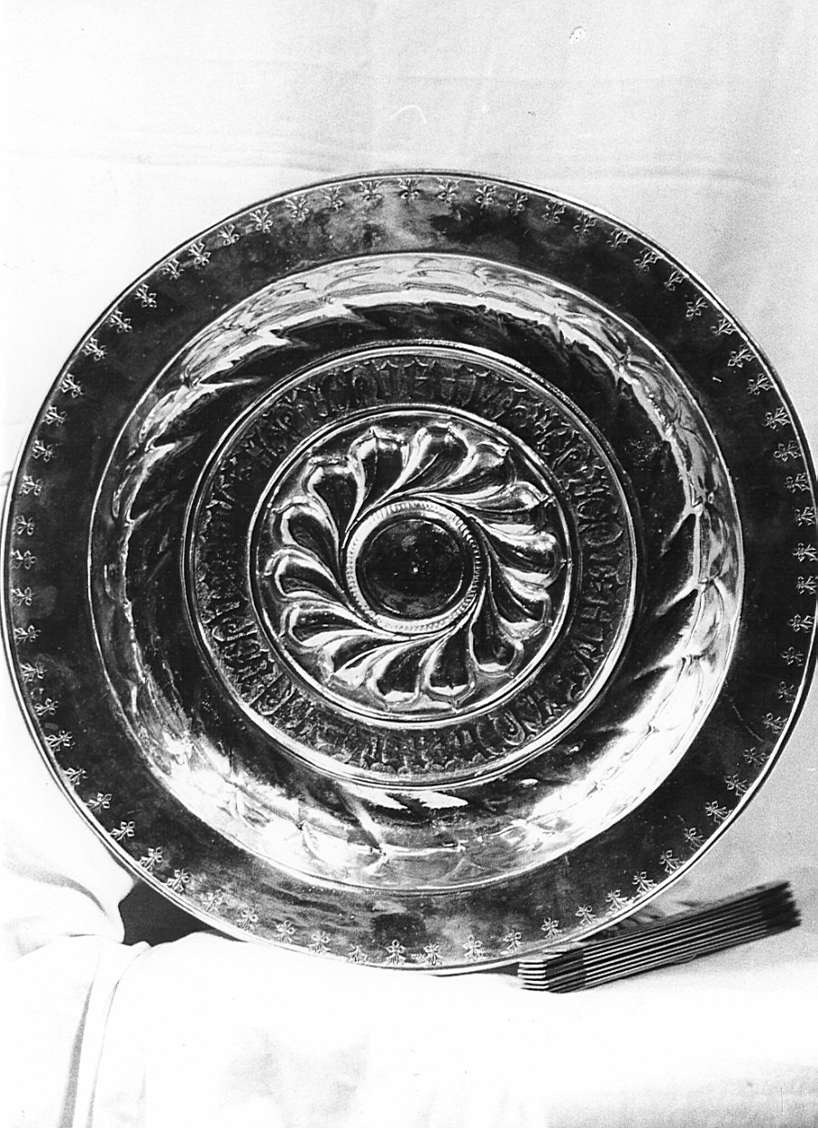 piatto, opera isolata - bottega lombarda (sec. XIX)