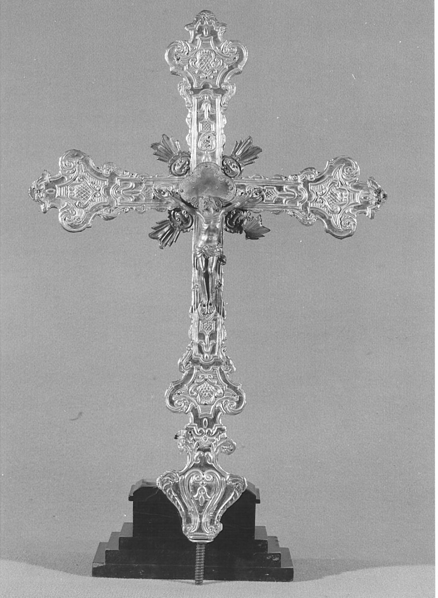 Cristo crocifisso (croce processionale, opera isolata) - bottega bergamasca (sec. XVIII, sec. XIX)