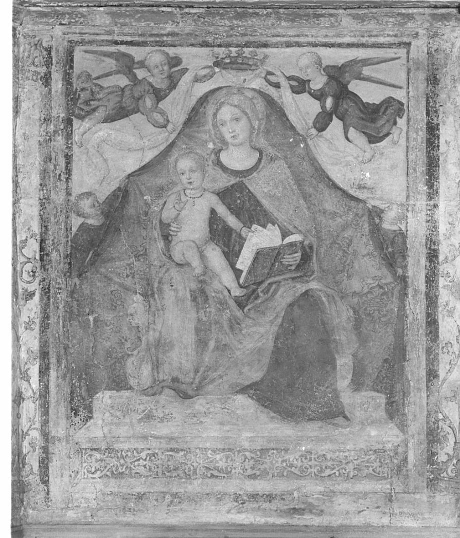 Madonna con Bambino in trono (dipinto, elemento d'insieme) di Boselli Antonio (secc. XV/ XVI)