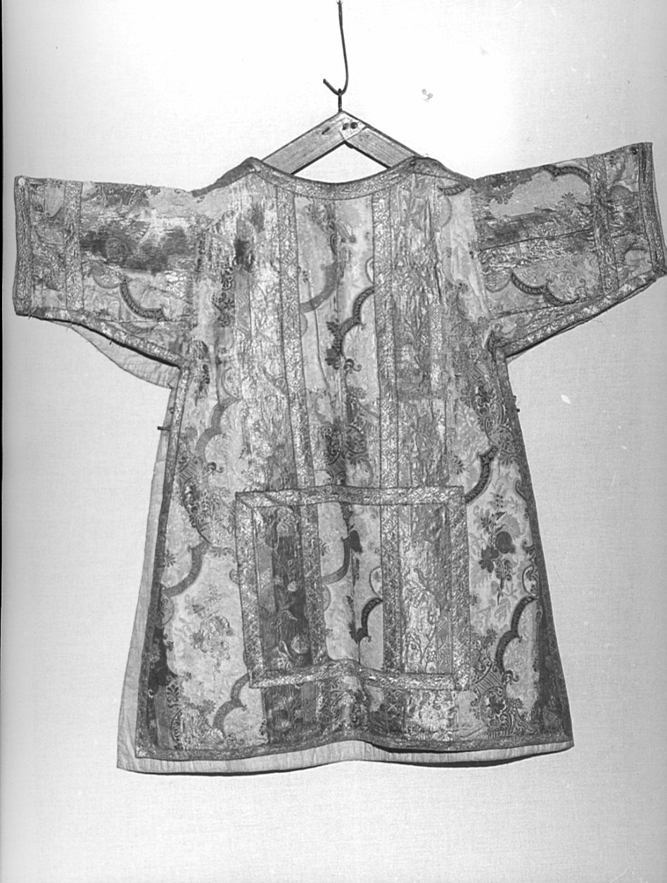 paramento liturgico, insieme - manifattura lombarda (fine/inizio secc. XVII/ XVIII)