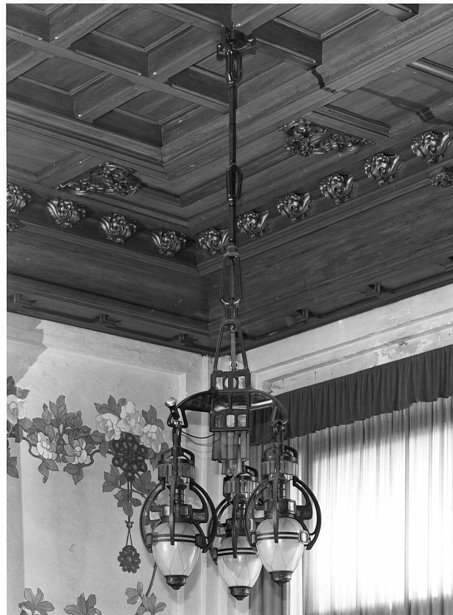 lampadario, serie - produzione milanese (sec. XX)