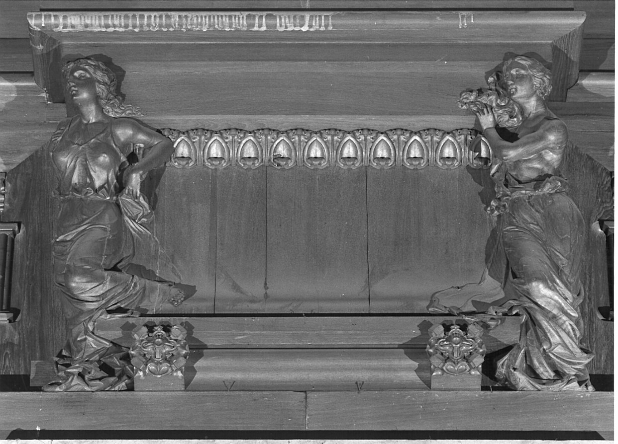 cariatide, elemento d'insieme di Quarti Eugenio (sec. XX)