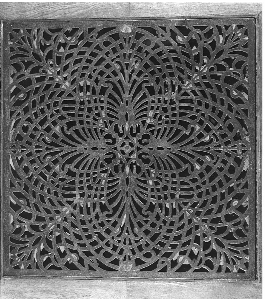 grata pavimentale, opera isolata - produzione milanese (sec. XX)