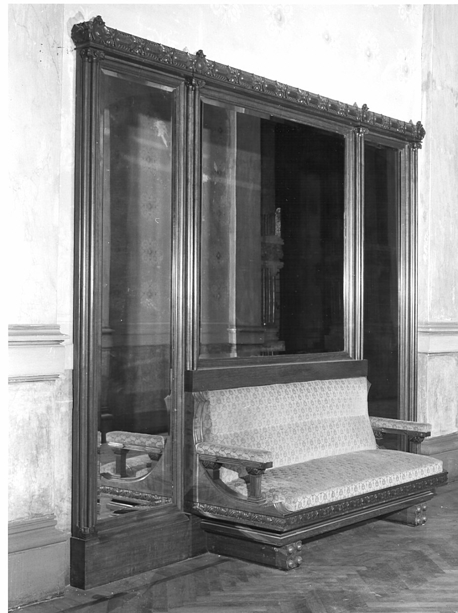 divano, serie di Quarti Eugenio (sec. XX)