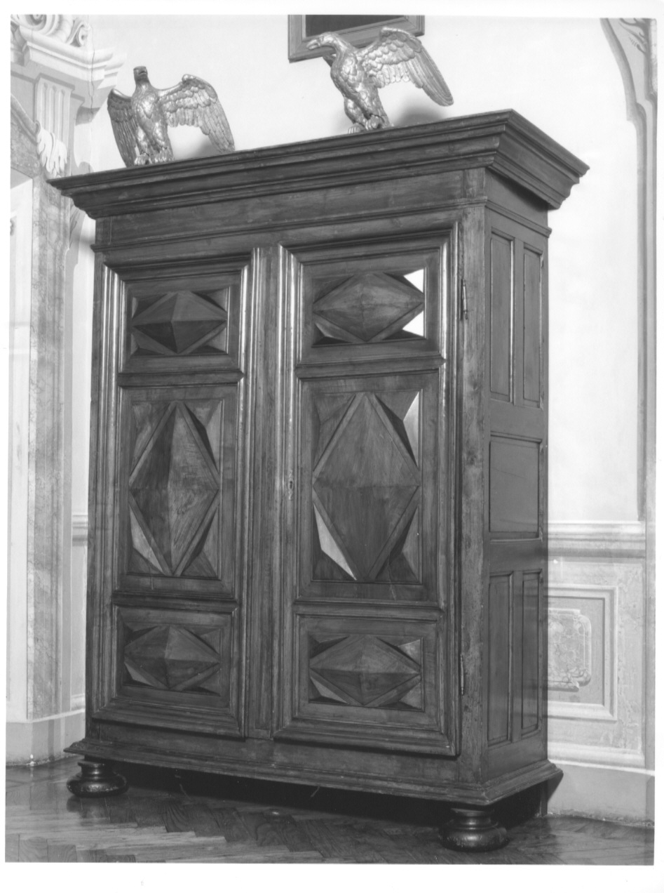 armadio, opera isolata - ambito piemontese (seconda metà sec. XVII)