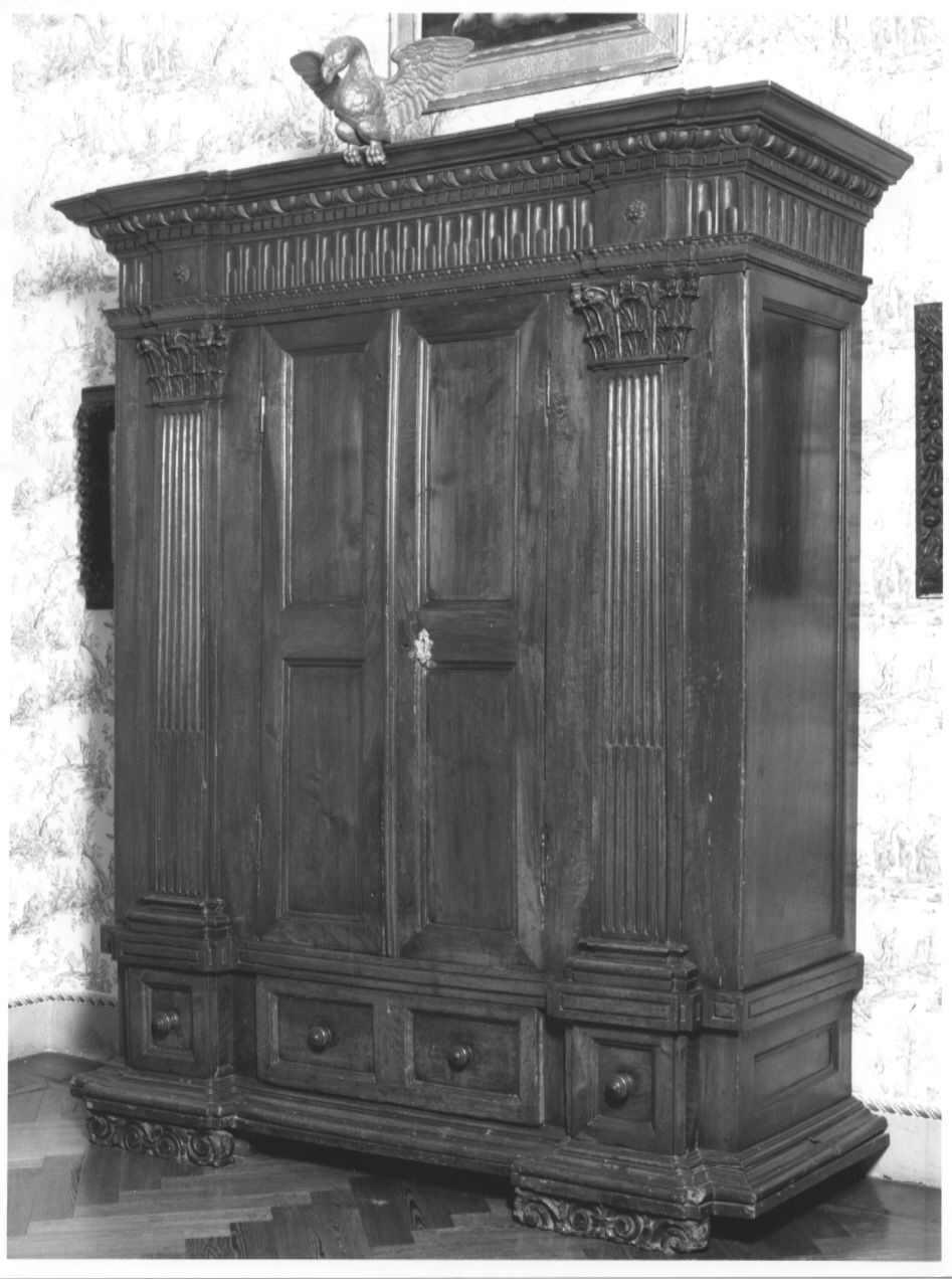 armadio, opera isolata - ambito emiliano (fine/inizio secc. XVI/ XVII)
