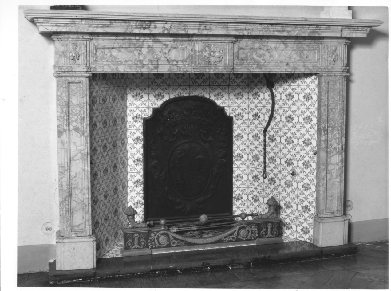 mostra di camino, opera isolata di Majnoni d'Intimiano Achille (attribuito) - ambito lombardo (fine sec. XIX)