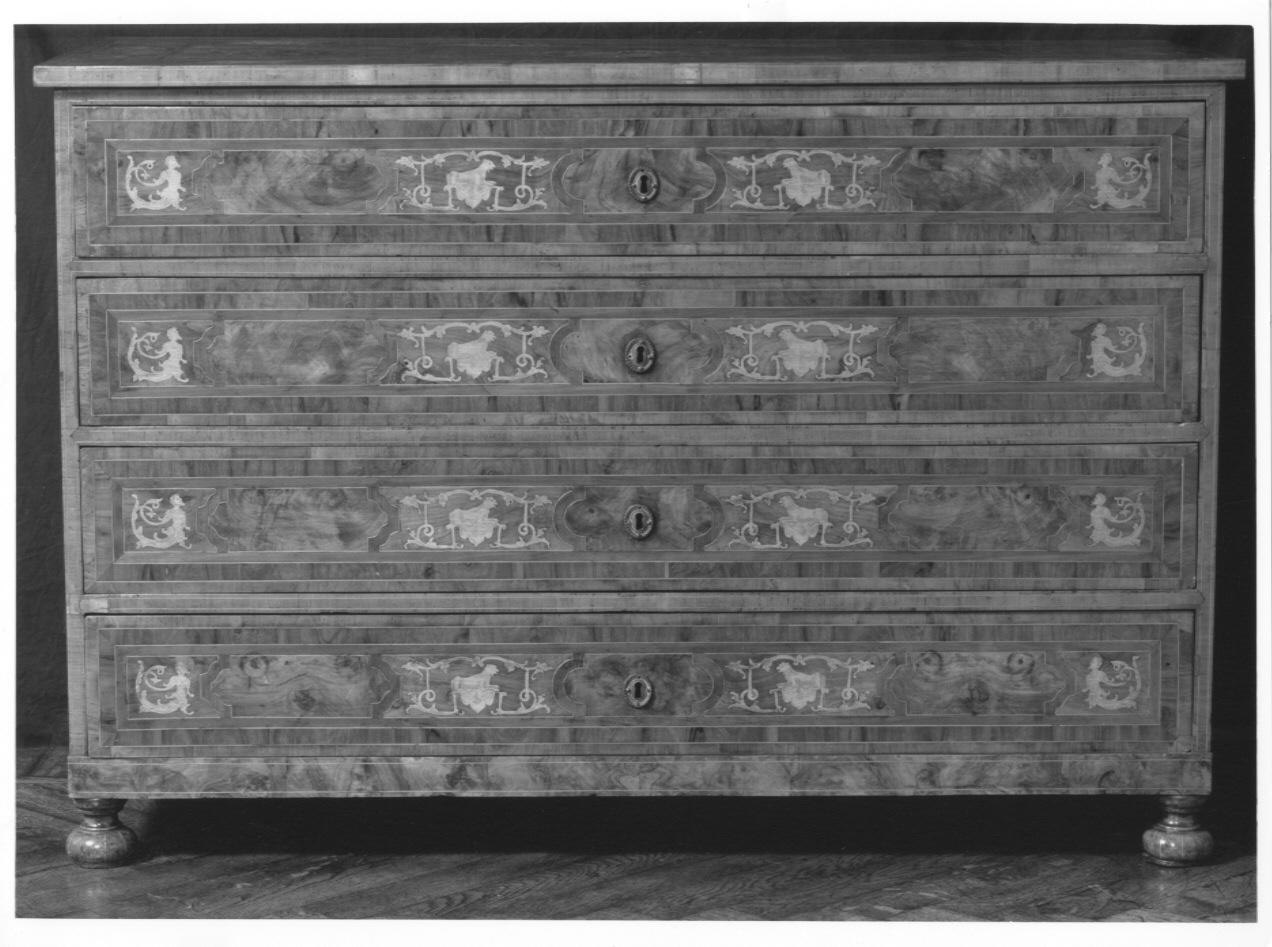 cassettone, serie - ambito lombardo (primo quarto sec. XVIII)