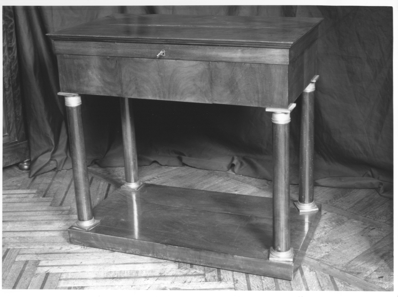 tavolino da toeletta, opera isolata - ambito Italia settentrionale (sec. XIX)